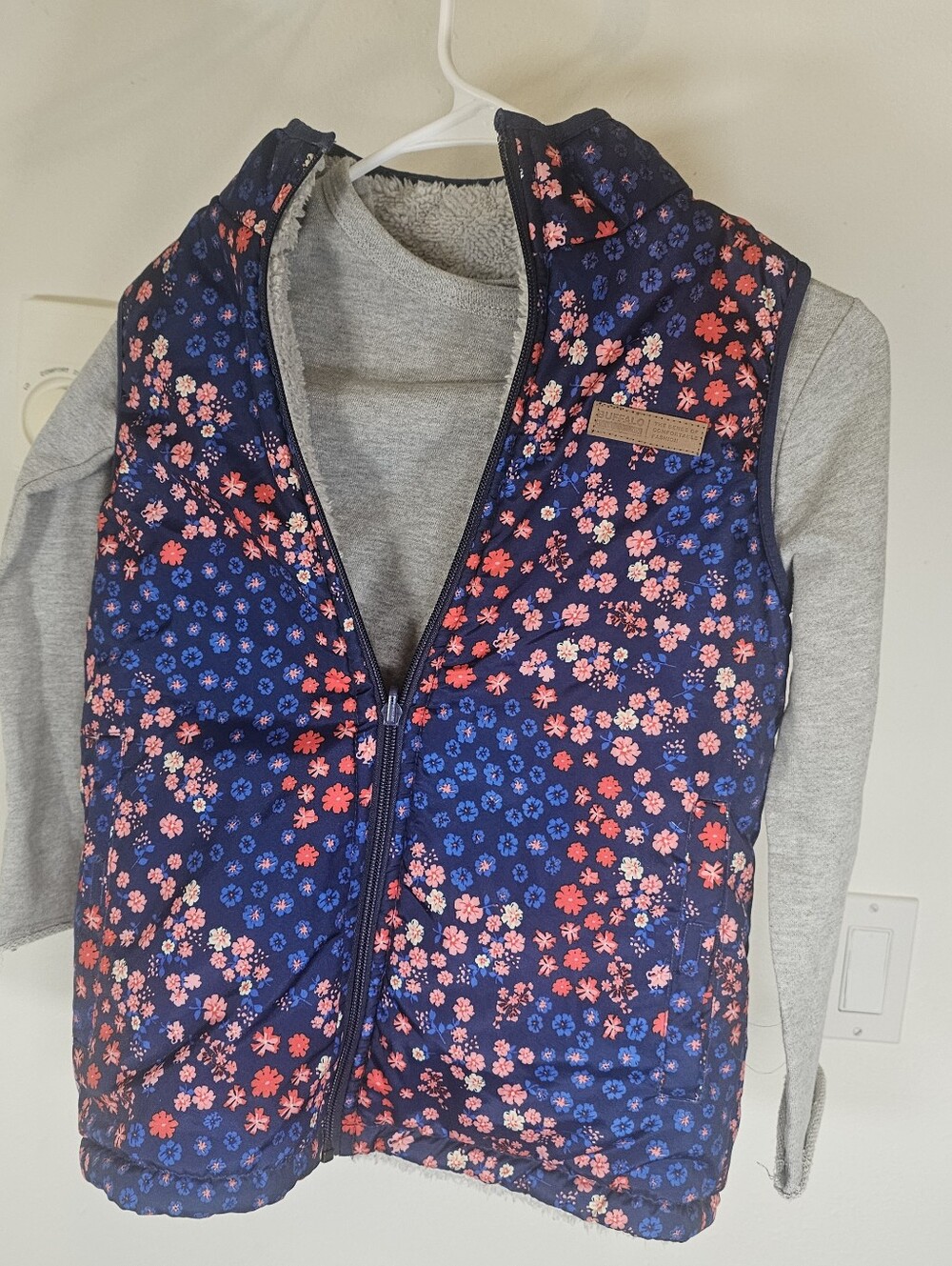 Buffalo David Bitton Blue & Pink Print Reversible Vest M 10/12 with sweater